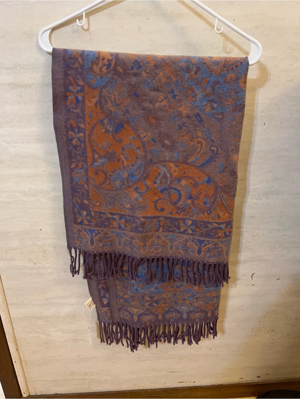 NWT-Pretty Persuasions Fringed Pashmina Scarf Wrap